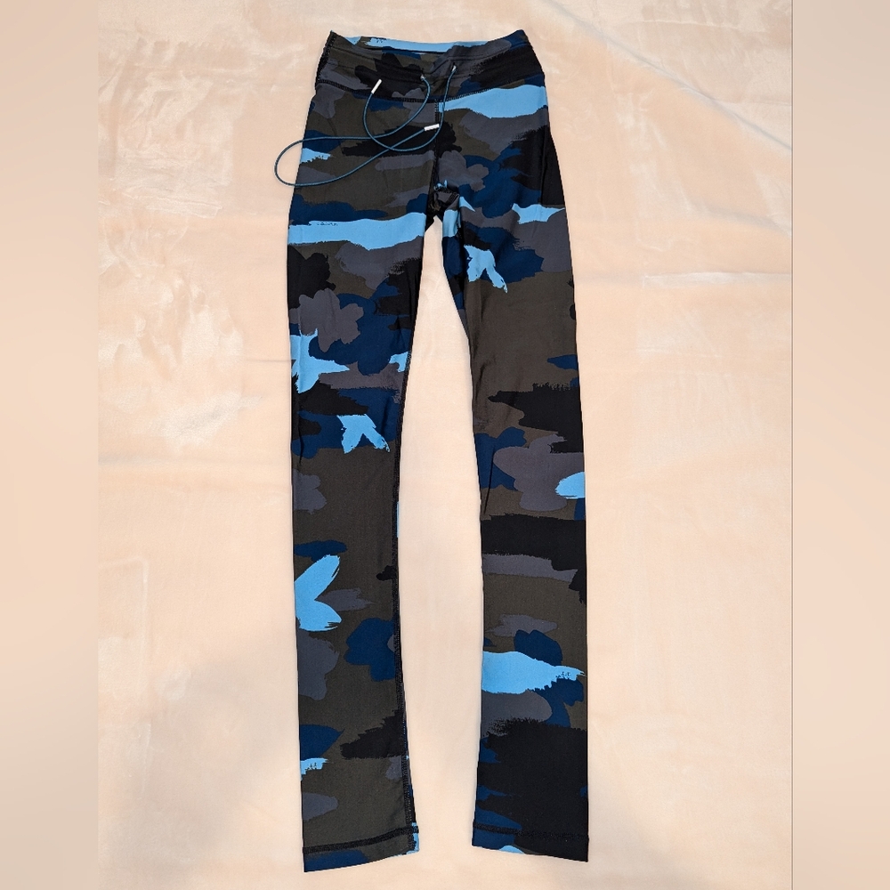 The Upside Women's Blue Camo Leggings Size 4